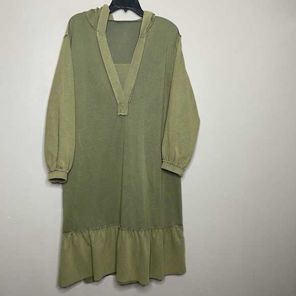 POL Dresses & Skirts - Pol Midi Dress‎ Hoodie Long Sleeves Deep V Neck Flare Hem Size S Oversized Green